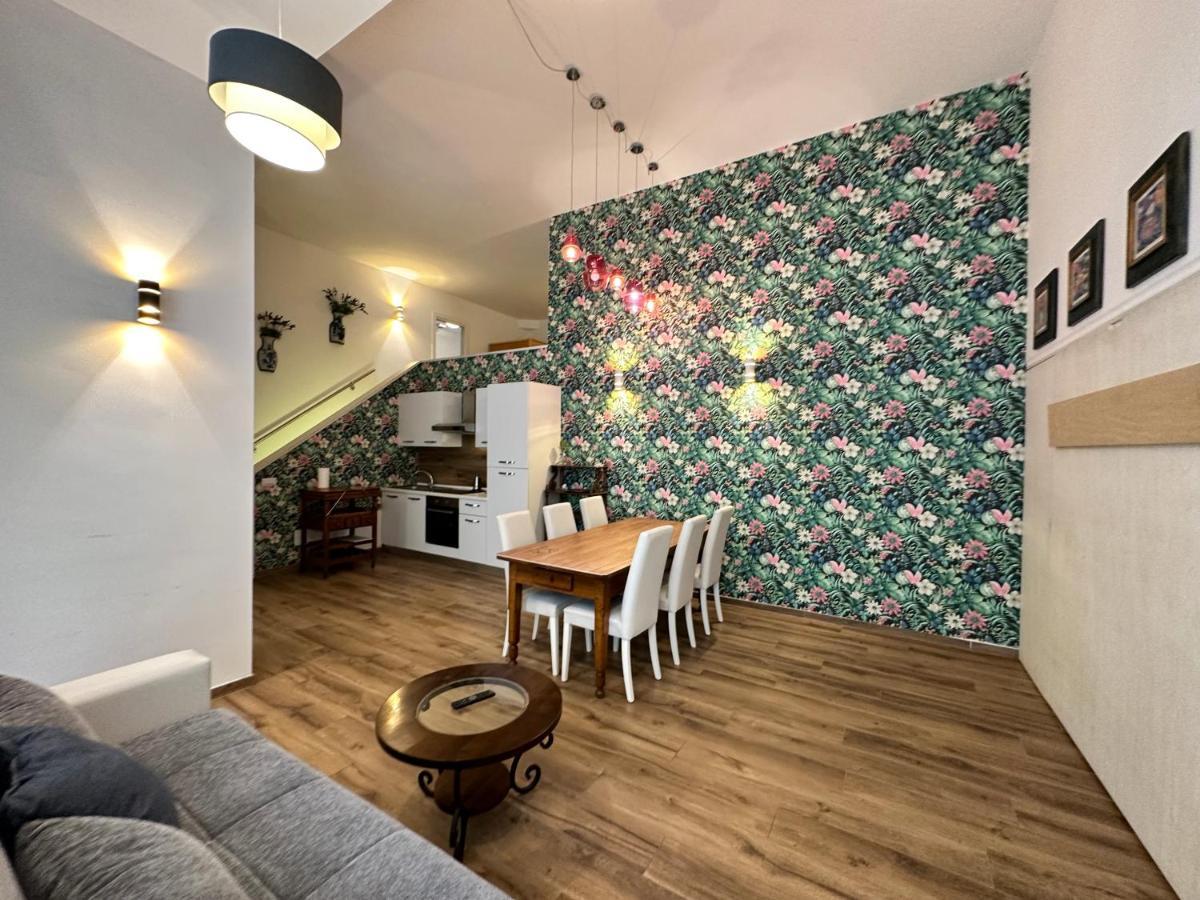 Relais Romagnosi Appartement Buitenkant foto